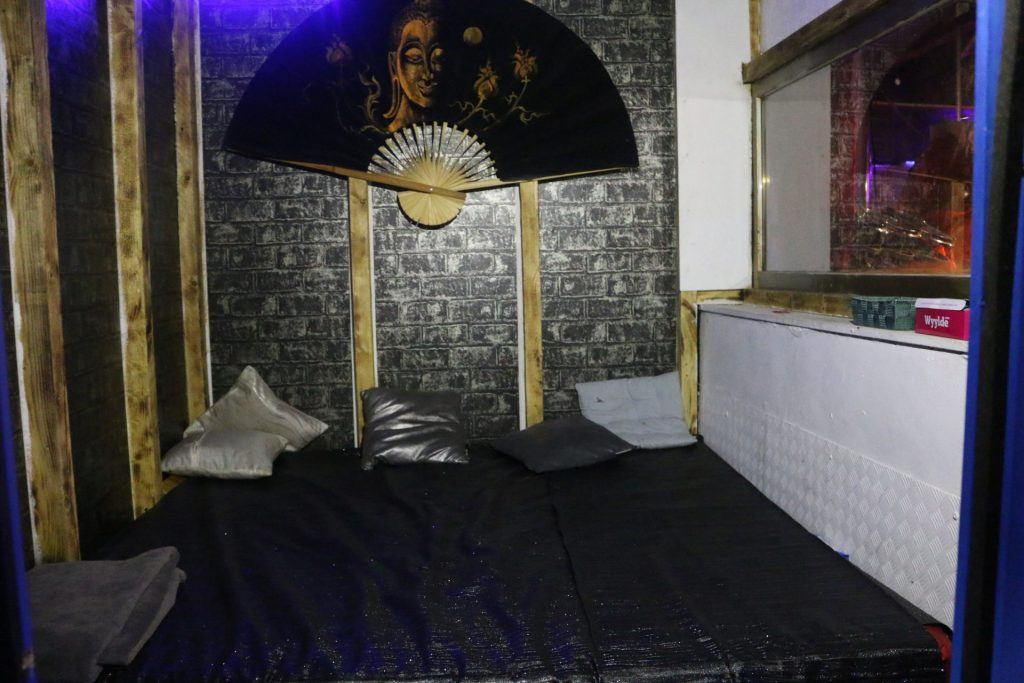 Club Libertin - Le Divinum - Swinger Club in Civens, France