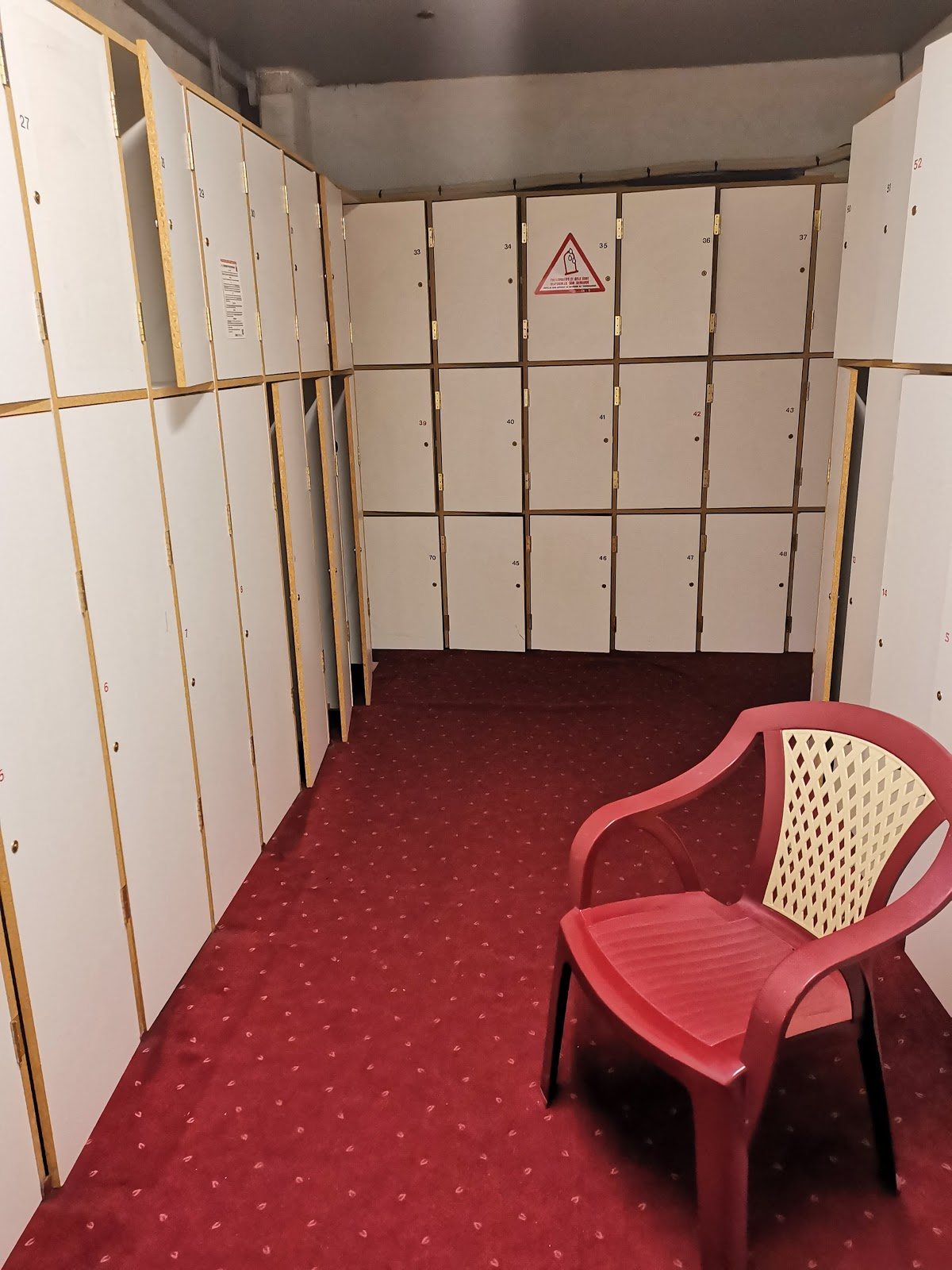 L’Insolite Club - Swinger Club in Decines Charpieu, France