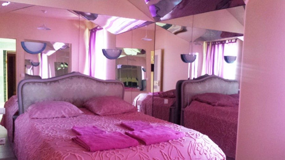Château De Trédos - Swinger Club in Fillinges, France