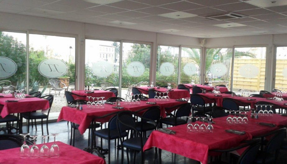 Château De Trédos - Swinger Club in Fillinges, France