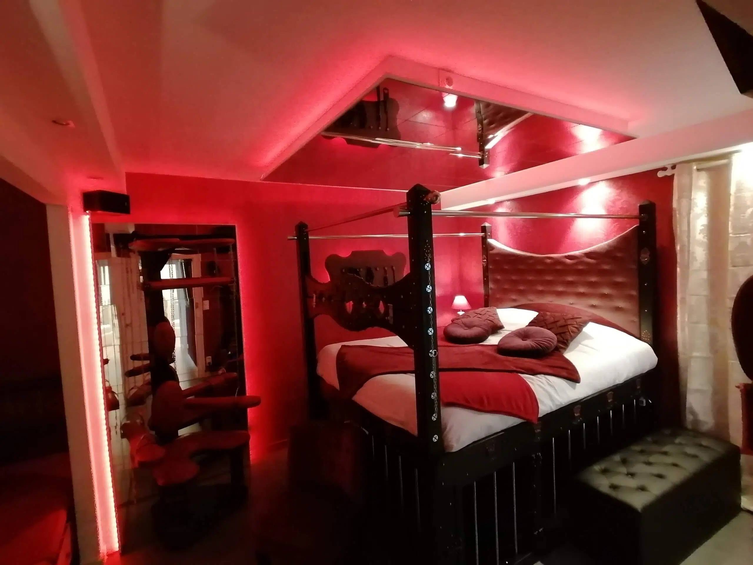La Demeure Libertine - Swinger Club in Guemene Penfao, France