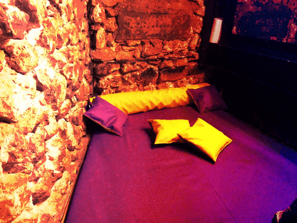 L'Oustaou Du Moulin - Swinger Club in Le Cannet, France