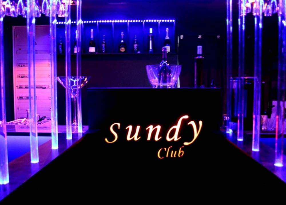 Sundy Club - Swinger Club in Le Coudray, France
