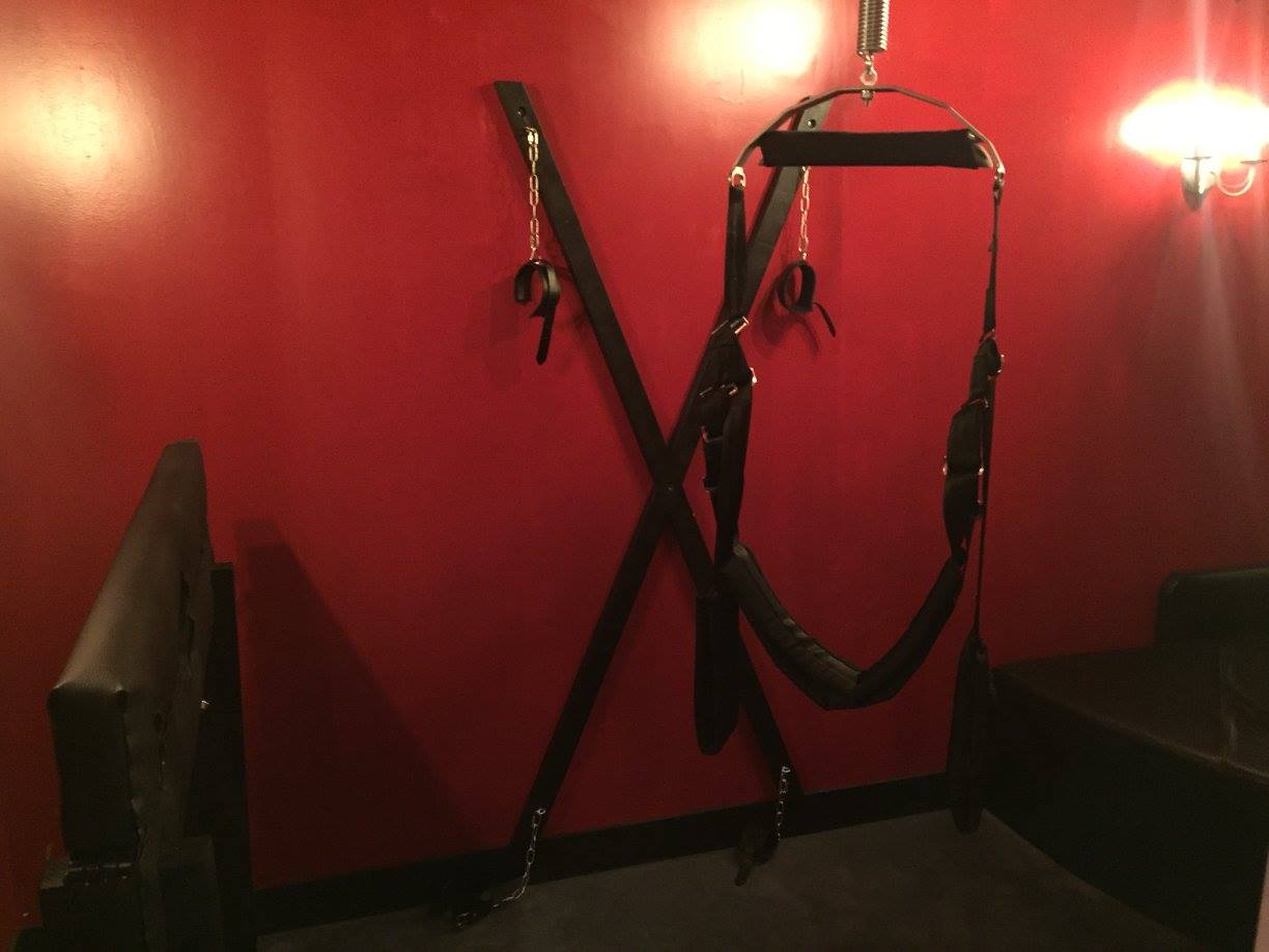 Sundy Club - Swinger Club in Le Coudray, France