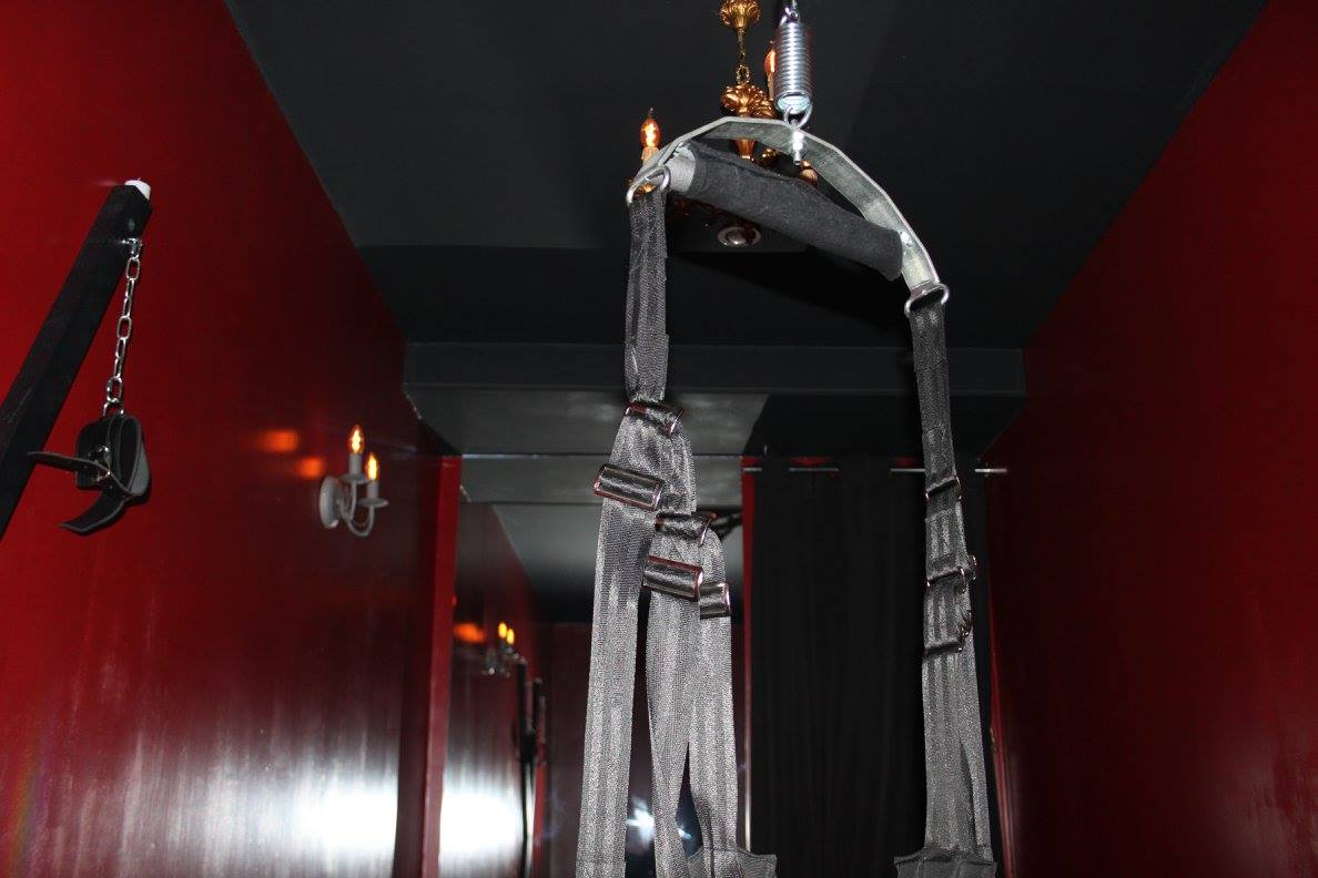 Sundy Club - Swinger Club in Le Coudray, France