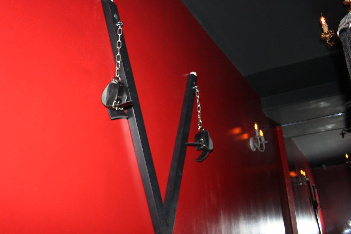 Sundy Club - Swinger Club in Le Coudray, France