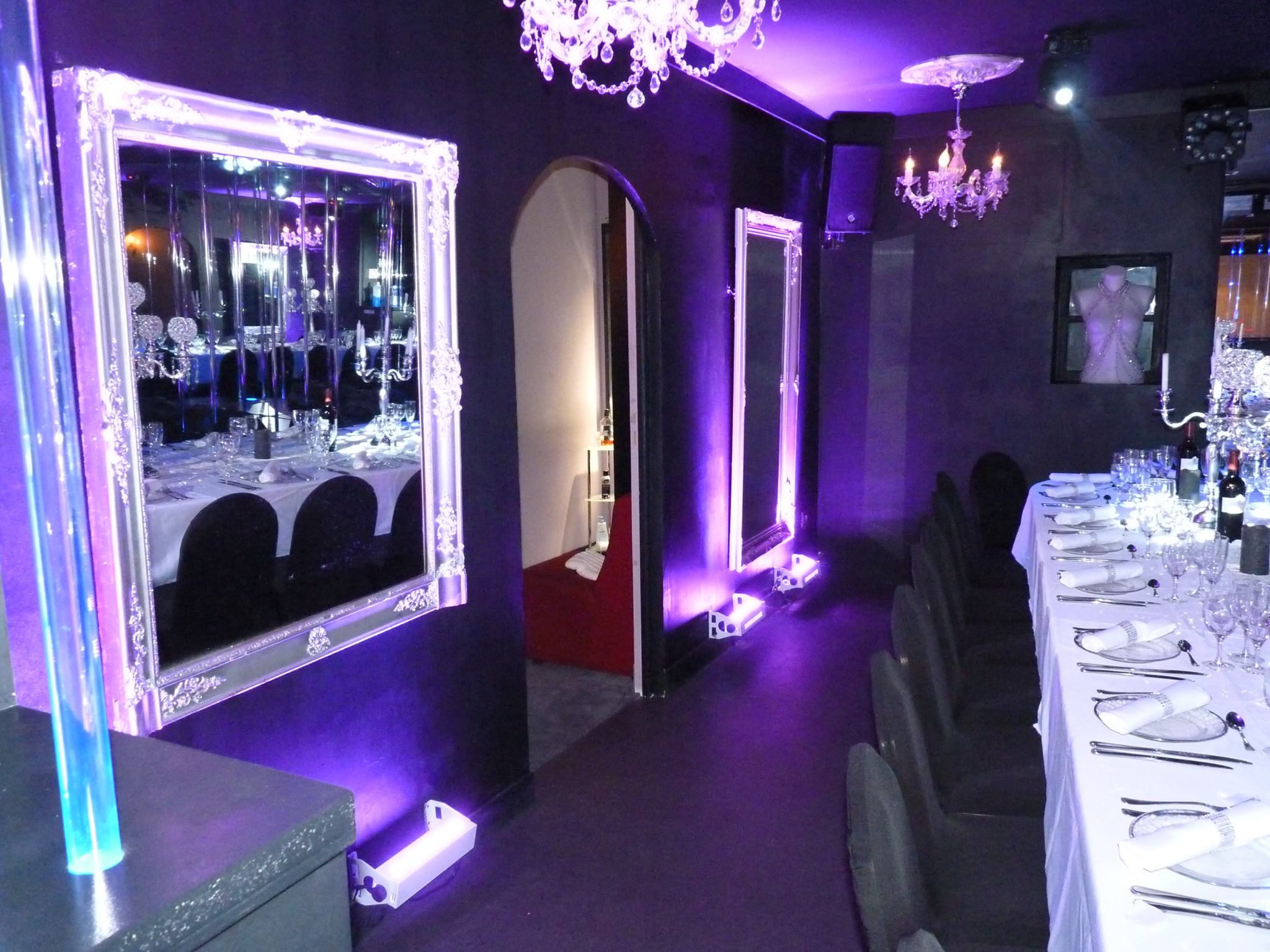 Sundy Club - Swinger Club in Le Coudray, France