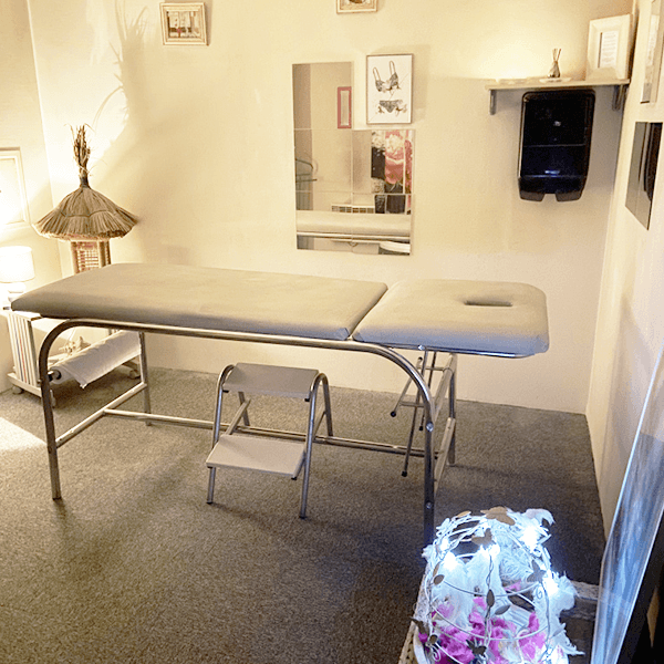 Institut Whithley - Massages Sensuels à Lyon (Bougie, Thaïlandais Ou Californien) - Erotic Massage in Lyon, France