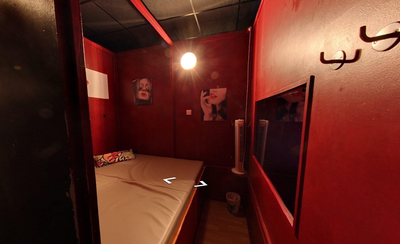 Sauna Club Des Terreaux - Swinger Club in Lyon, France
