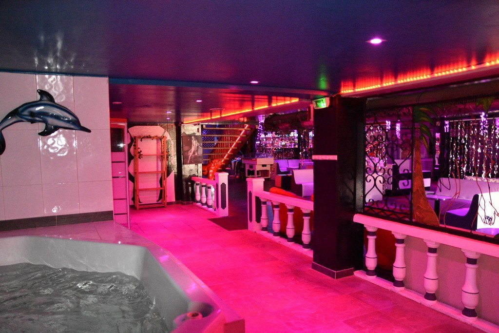Le Vahiné - Swinger Club in Marseille, France