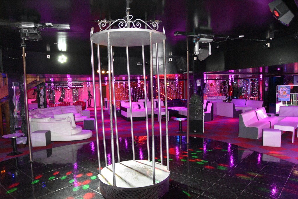 Le Vahiné - Swinger Club in Marseille, France