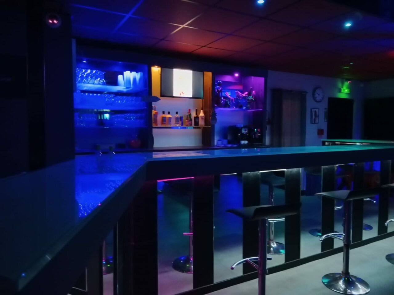Le Paradis - Swinger Club in Montlouis Sur Loire, France