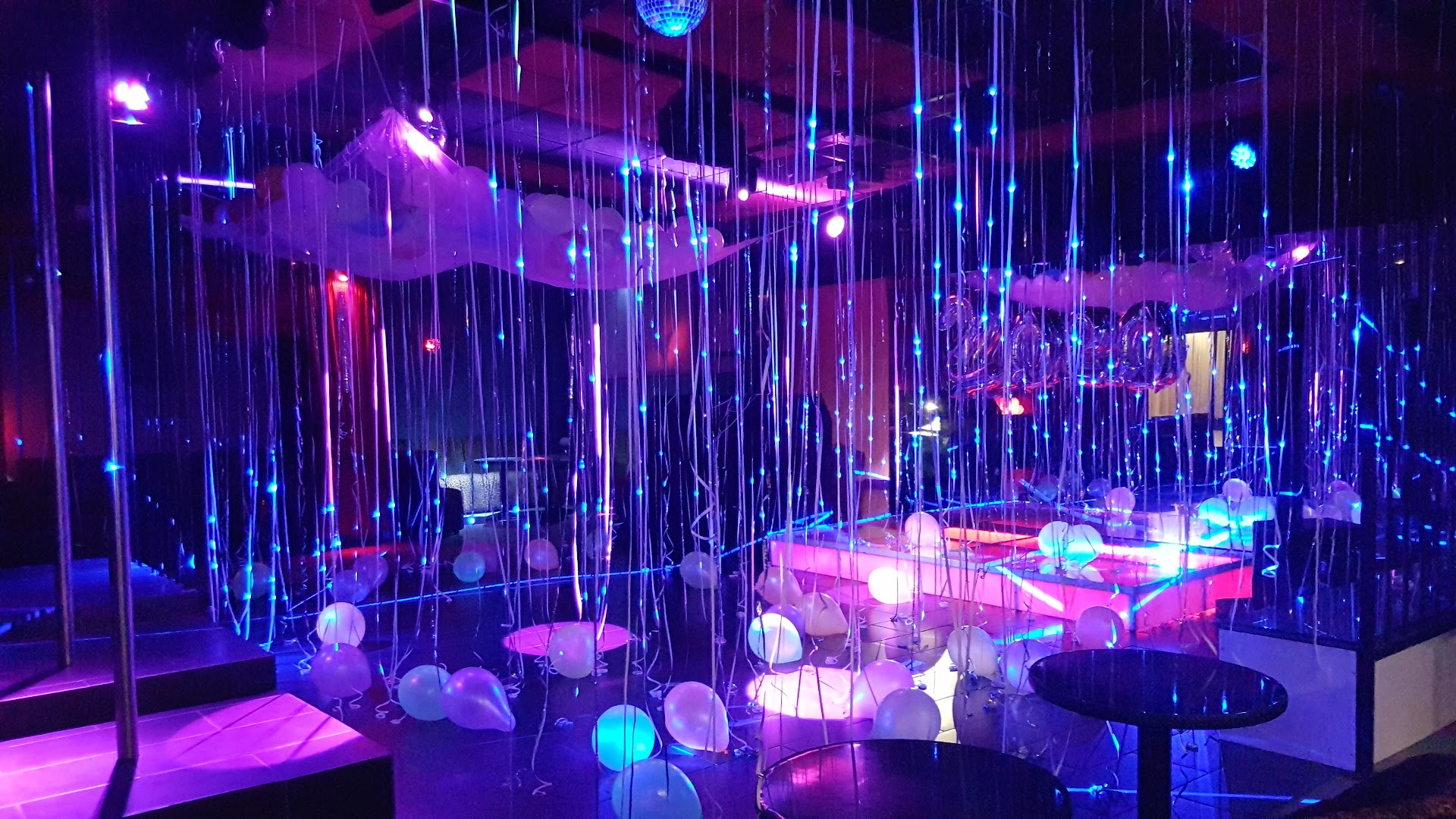 Le Paradis - Swinger Club in Montlouis Sur Loire, France
