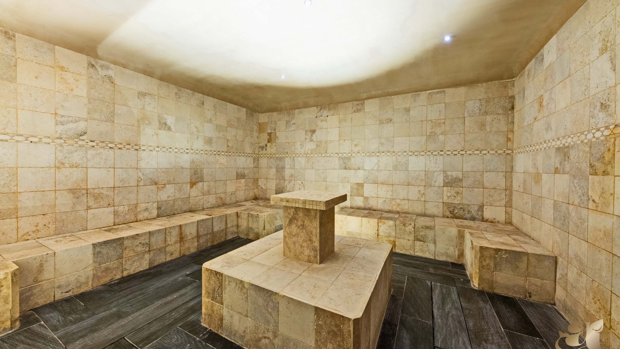 Le Club Absolu - Swinger Club in Mougins, France
