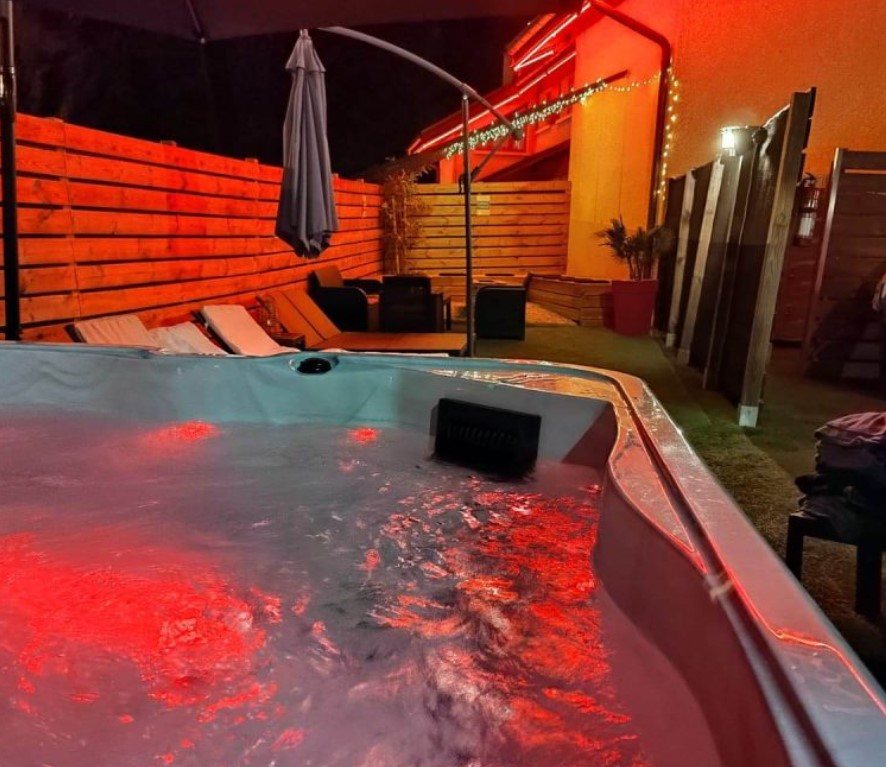 Club Libertin Le Cléo - Swinger Club in Nances, France