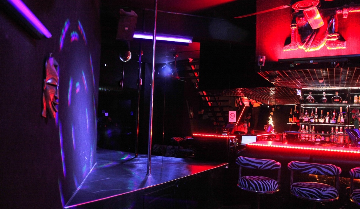 Cabaret Boa - Nightclub in Nice, France