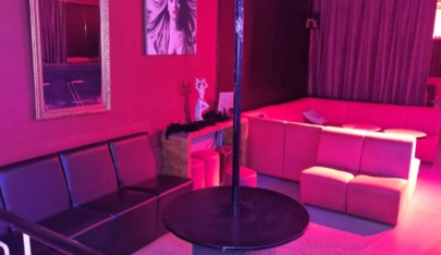 Le Boudoir Cosy Bar - Swinger Club in Nice, France