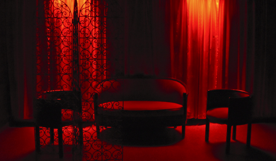 Le Boudoir Cosy Bar - Swinger Club in Nice, France