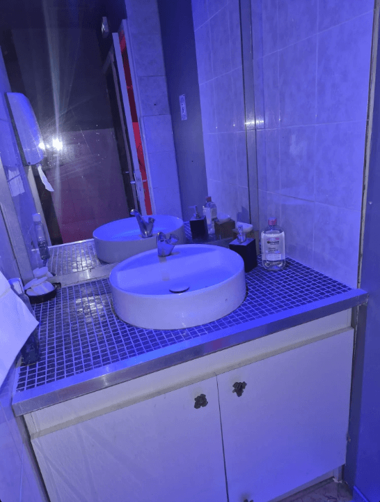 Le Boudoir Cosy Bar - Swinger Club in Nice, France