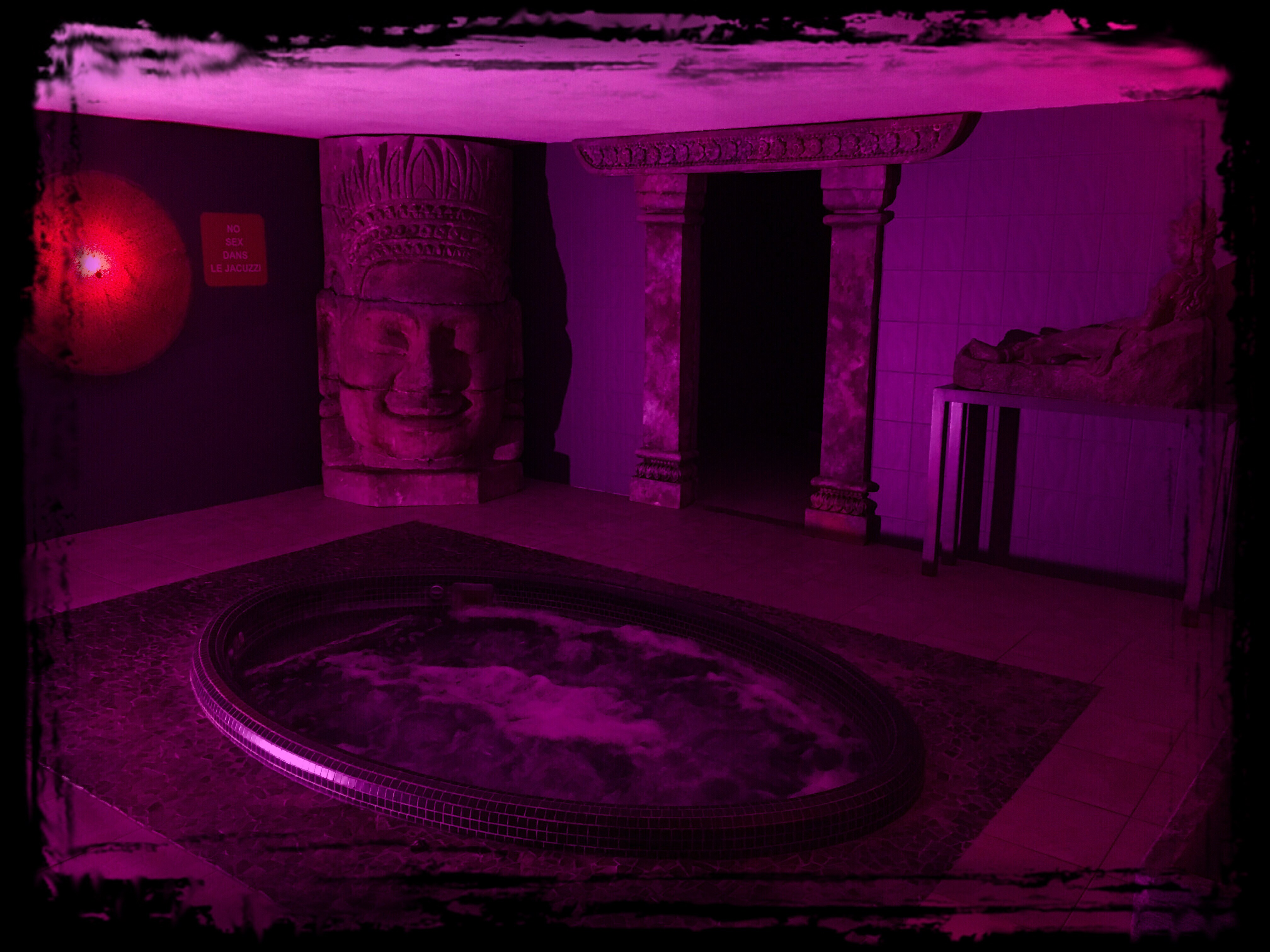 Sauna Le Cercle - Swinger Club in Nice, France