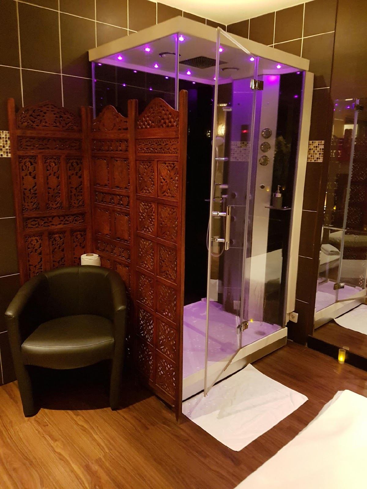 Le Bain Des Sens Massage Naturiste Paris - Erotic Massage in Paris, France