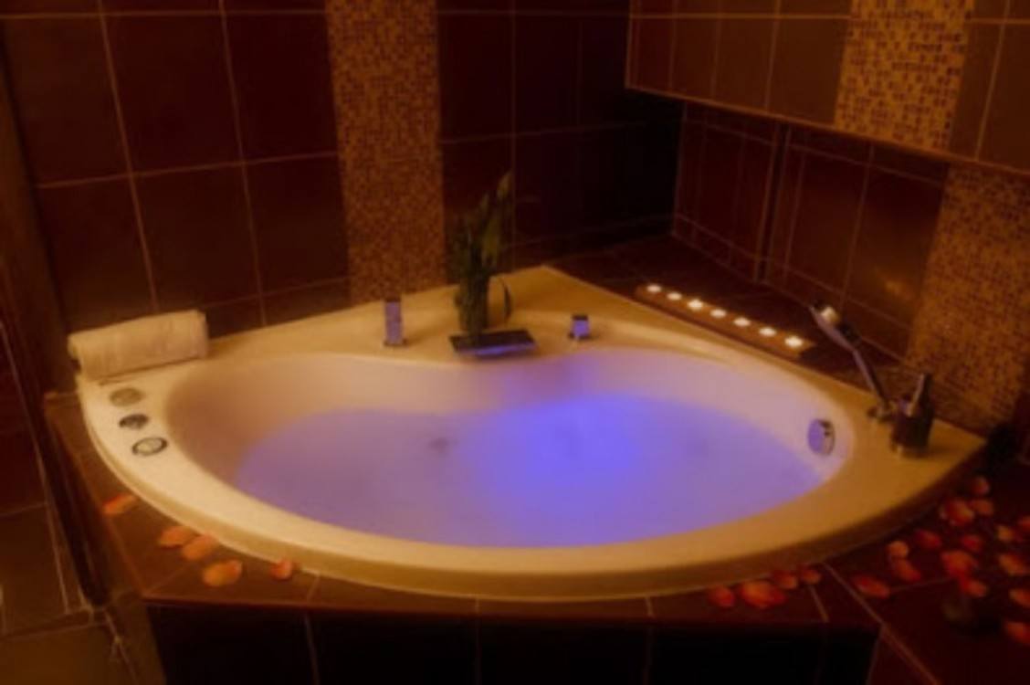 Natur&Zen - Erotic Massage in Paris, France