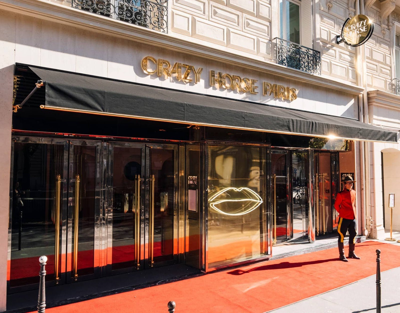 Crazy Horse Paris - Nightclub in Paris, France