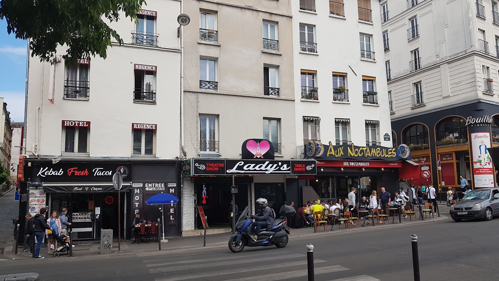 Lady's - Nightclub in Paris, France