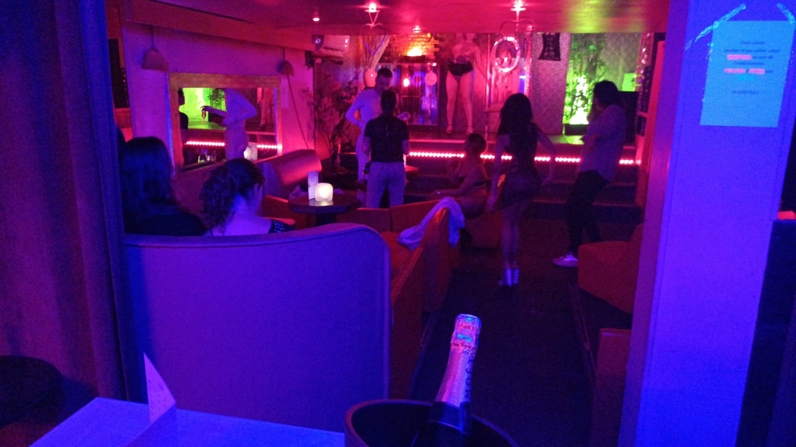 Lady's - Nightclub in Paris, France