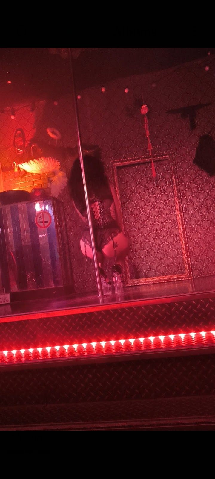 Lady's - Nightclub in Paris, France