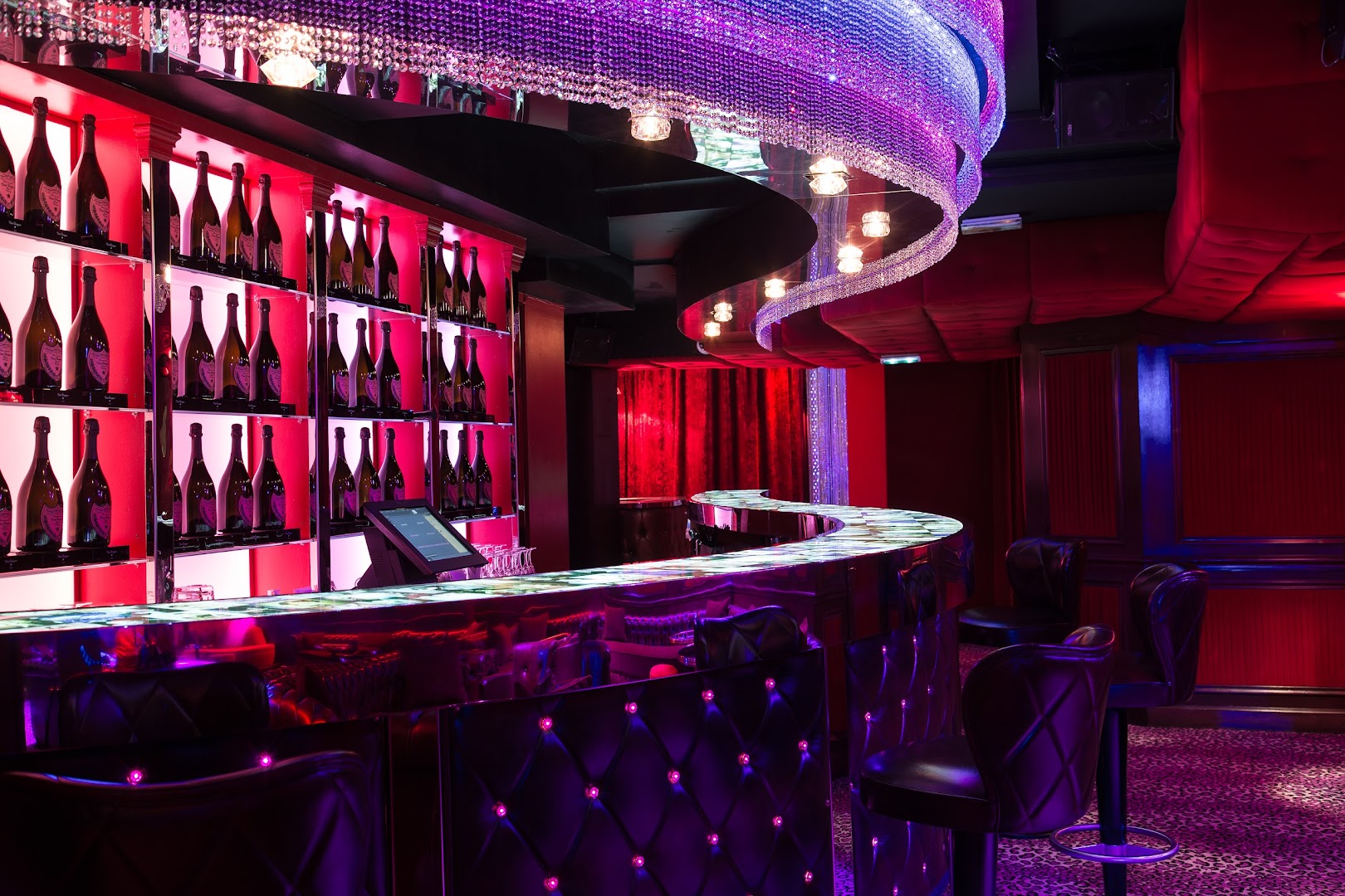 Pink Paradise - Nightclub in Paris, France