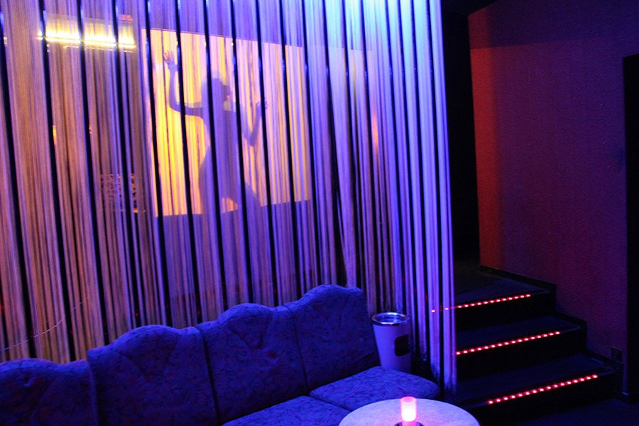 Quai 17 - Nightclub in Paris, France