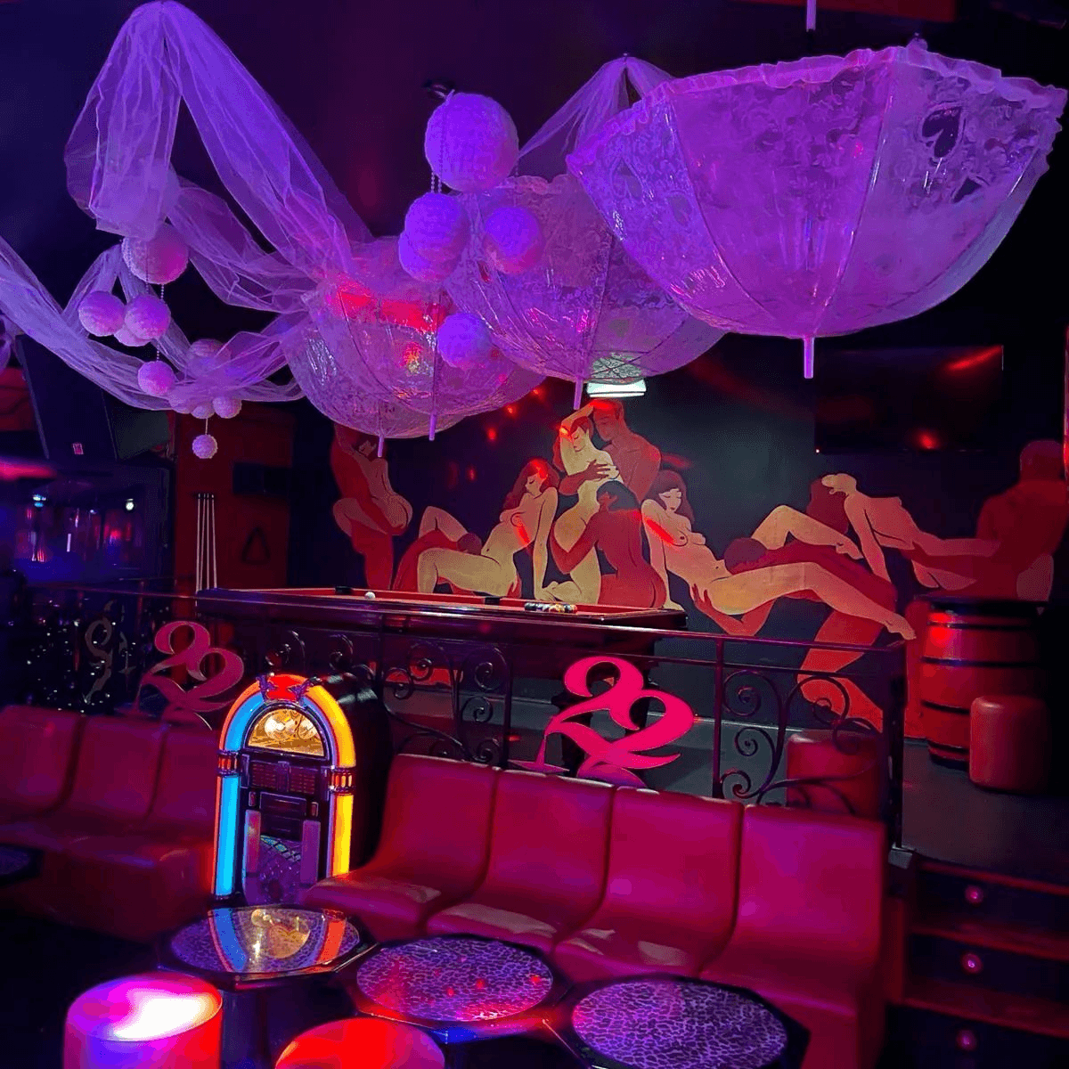 Club 2plus2 - Swinger Club in Paris, France