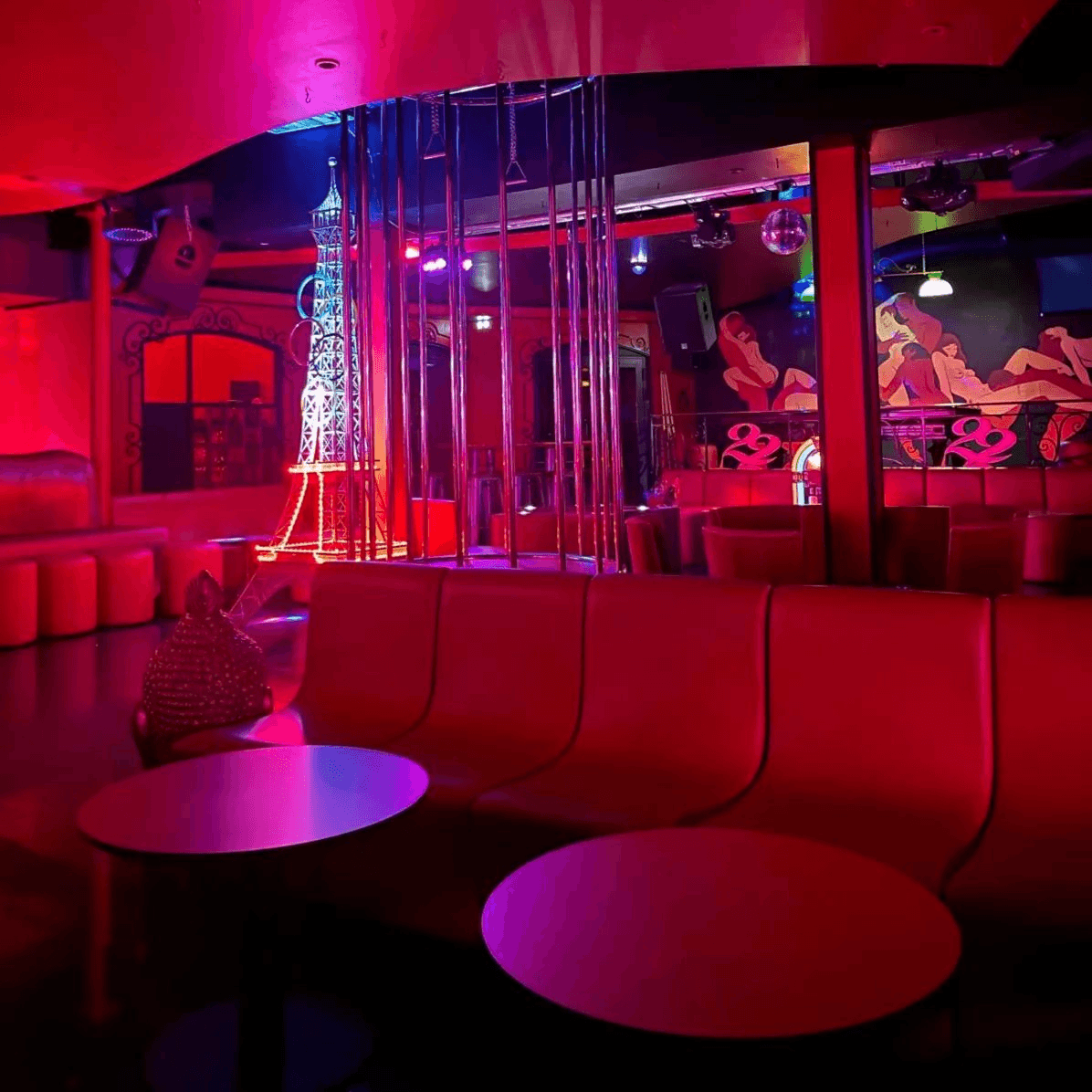 Club 2plus2 - Swinger Club in Paris, France