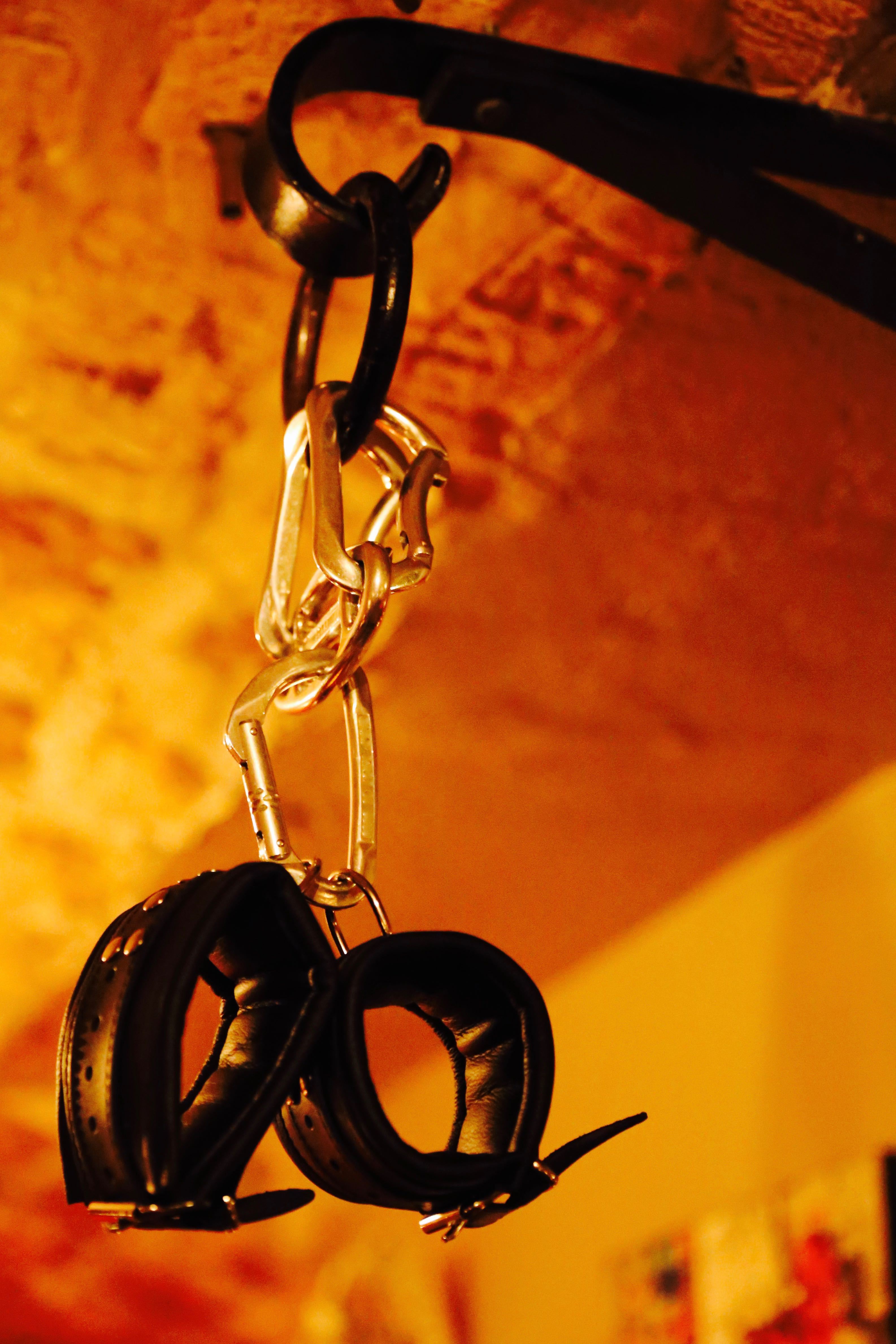 Cris Et Chuchotements - Swinger Club in Paris, France