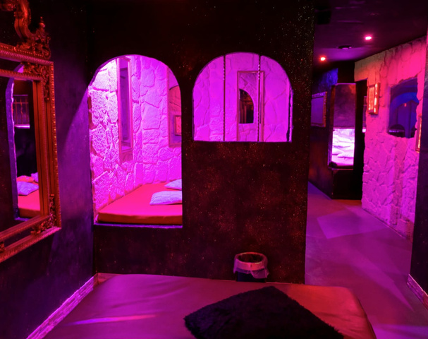 Eleven Club Privé - Swinger Club in Paris, France