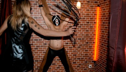 L'Escarpin Club - Swinger Club in Paris, France