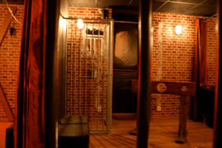 L'Escarpin Club - Swinger Club in Paris, France