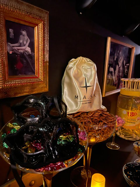 Le Mask - Swinger Club in Paris, France