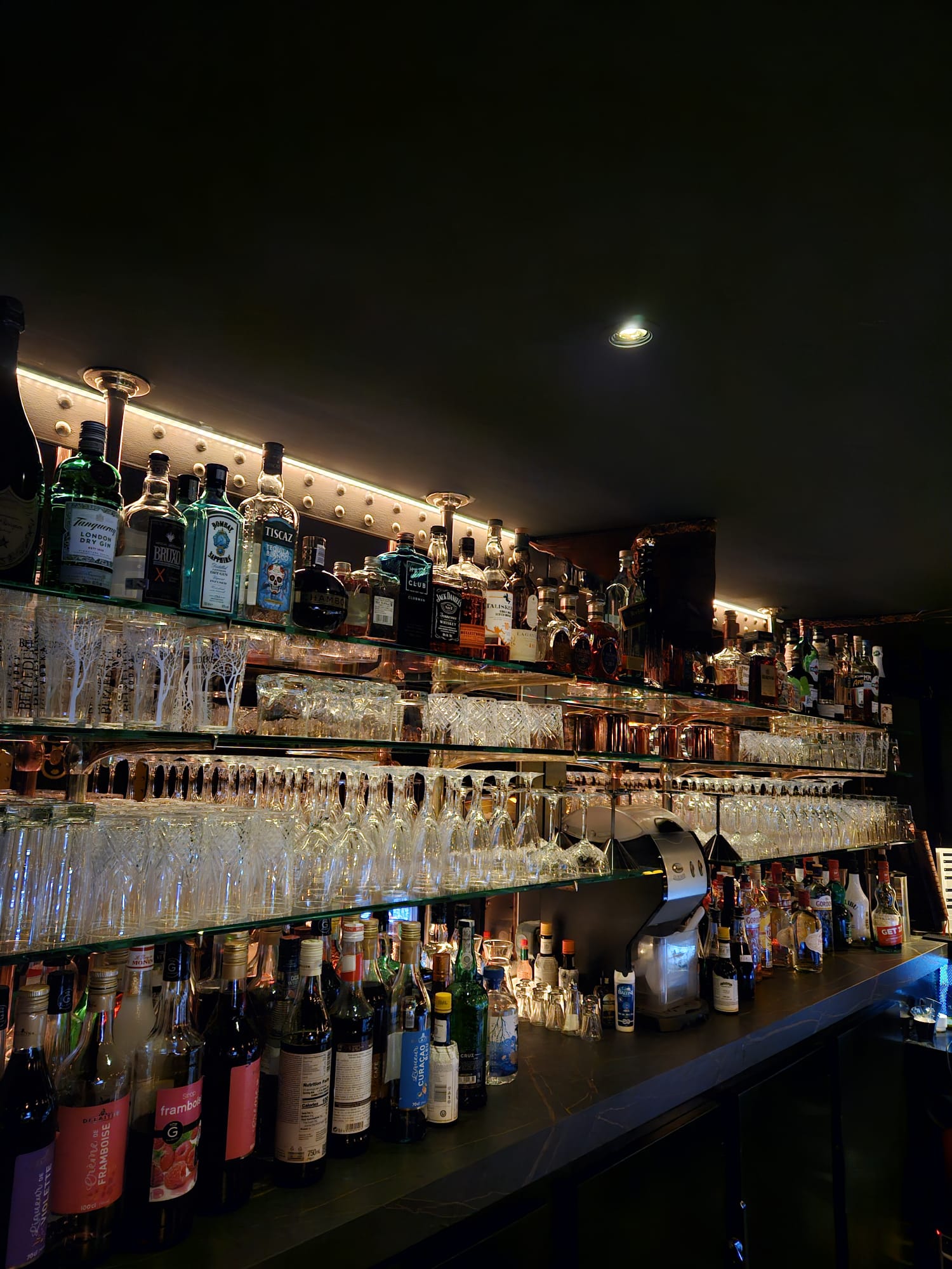 Le Mask - Swinger Club in Paris, France