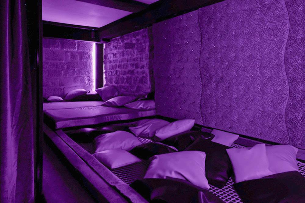 Le We Private Club - Swinger Club in Paris, France