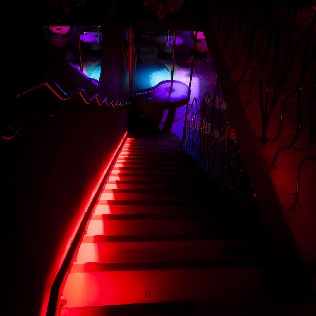 Le We Private Club - Swinger Club in Paris, France