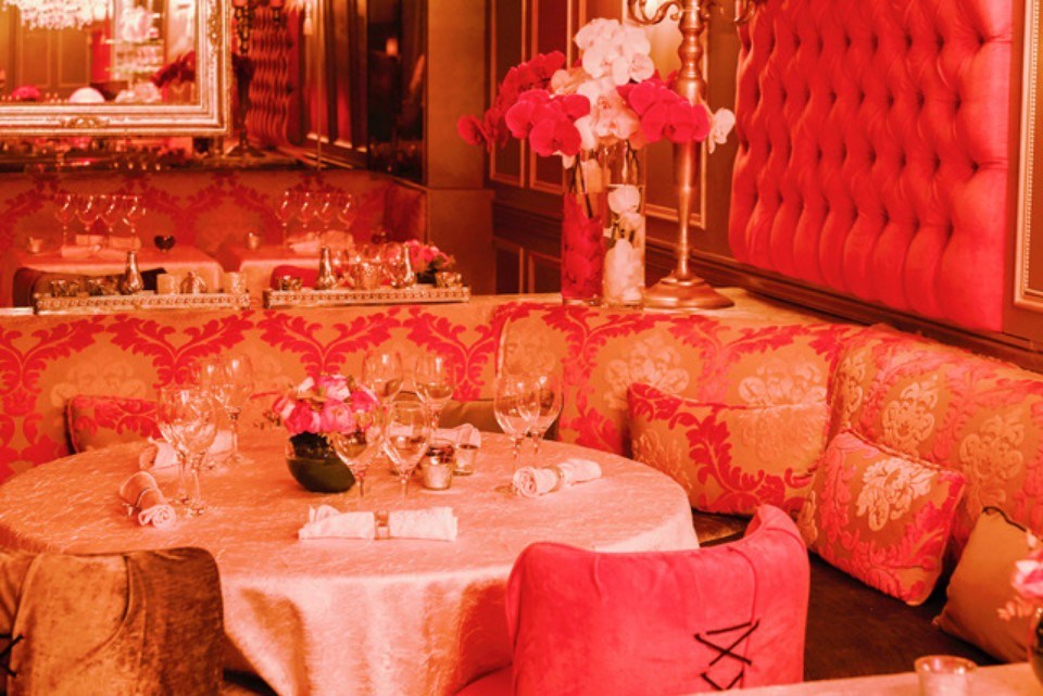 Les Chandelles - Swinger Club in Paris, France