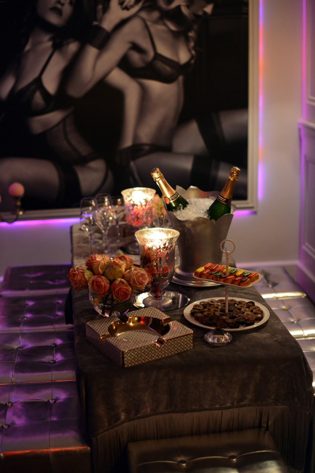 Les Chandelles - Swinger Club in Paris, France