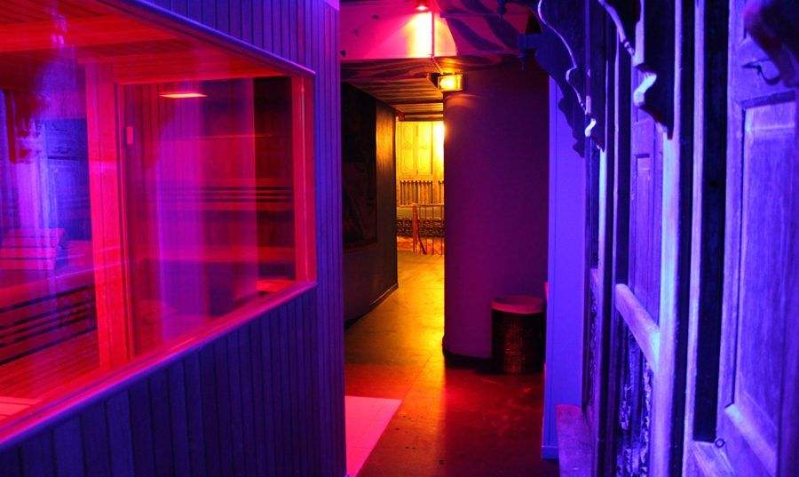 Moon City - Swinger Club in Paris, France