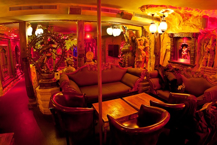 Moon City - Swinger Club in Paris, France