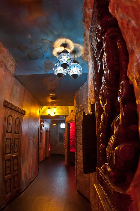 Moon City - Swinger Club in Paris, France