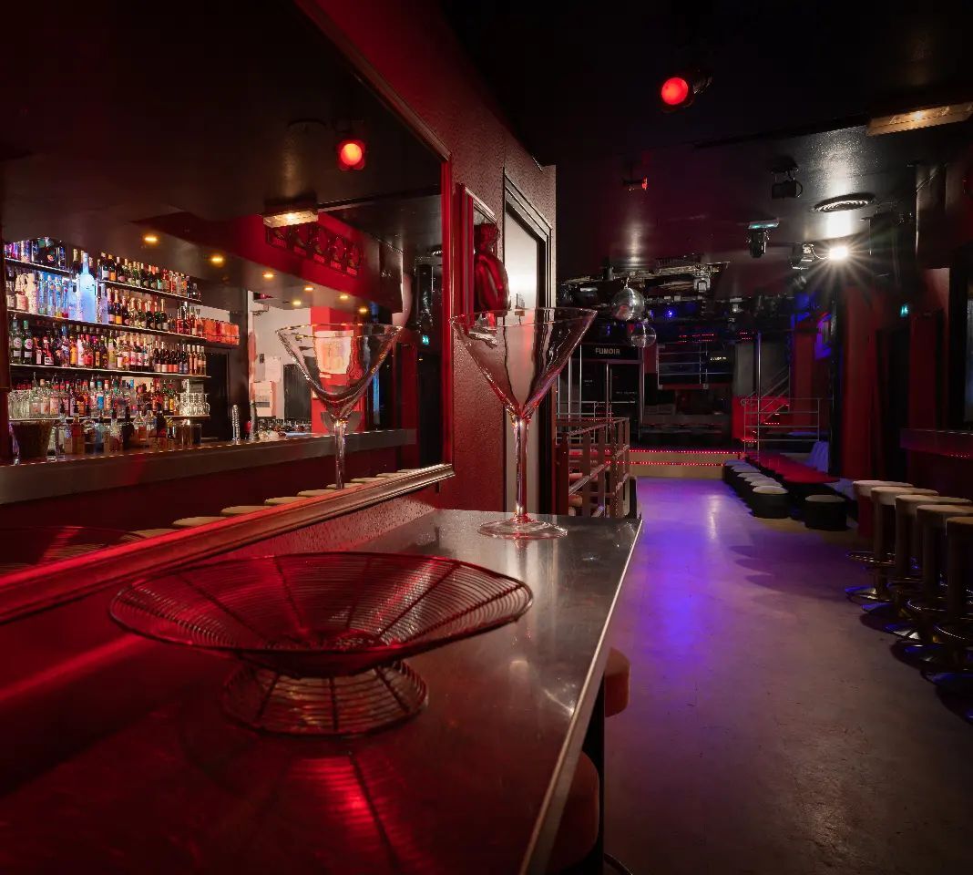 Overside - Swinger Club in Paris, France