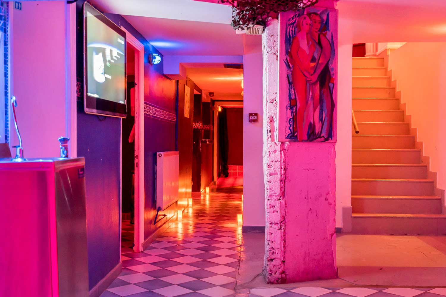Sauna Caméléon - Swinger Club in Paris, France
