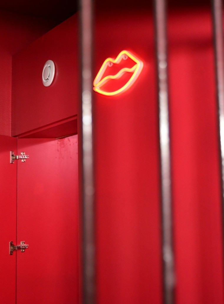 Sauna Club Provence - Swinger Club in Paris, France